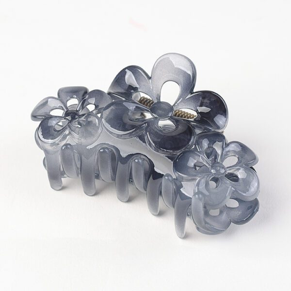 Durable Hair Claw for Effortless Updos and Bathing - Daily Use Hair Accessory - Grey