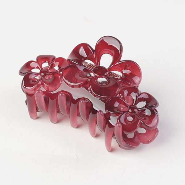 Durable Hair Claw for Effortless Updos and Bathing - Daily Use Hair Accessory - Burgundy